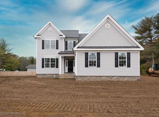 3 Oxley Ln, Middletown, NJ 07748