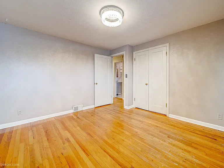4524 N King Ct — Photo 11
