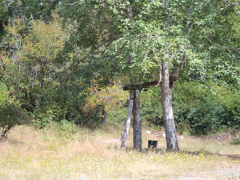 2nd image of 30920 Stackpole Ln