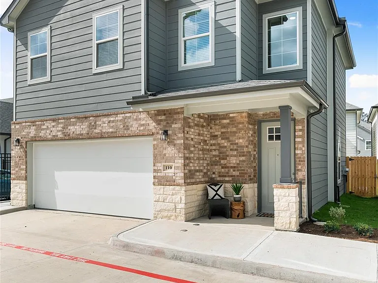 28325-413 Birnham Woods Dr — Photo 2