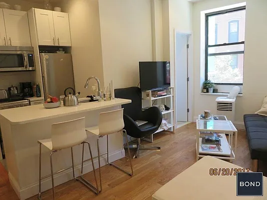 Rented by Bond New York | media 15