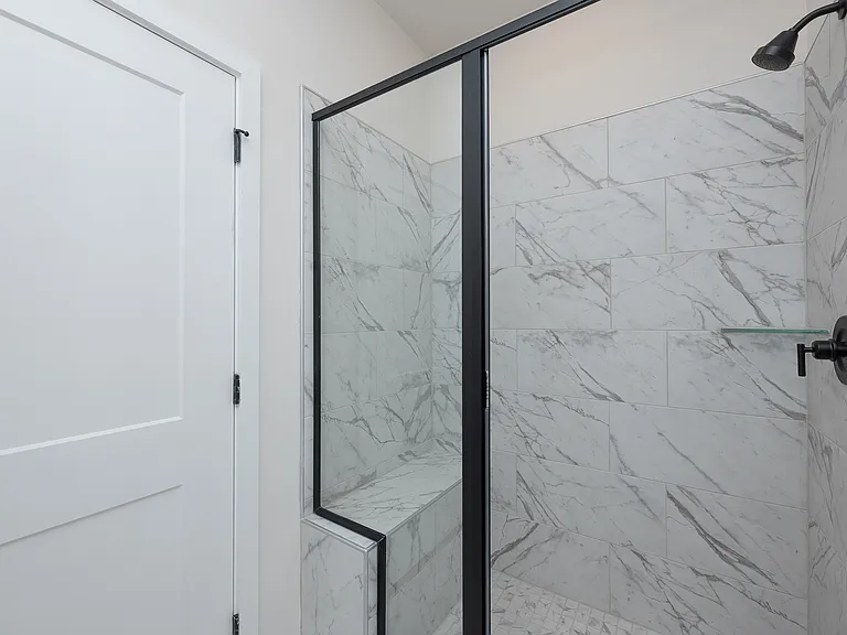 1004 Gresham Pl — Photo 16
