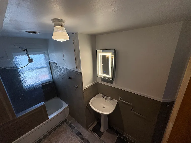 909 W Olive St #A — Photo 19