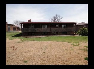 1939 Rolling Hills Cir, Salina, KS 67401