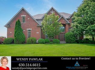 11668 S Cinema Ln, Plainfield, IL 60585