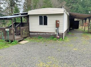 44053 Canal Ln, Leaburg, OR 97489