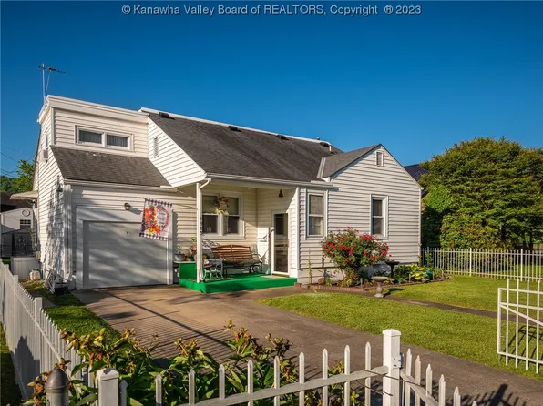 1903 Benedict Cir, Saint Albans, WV 25177