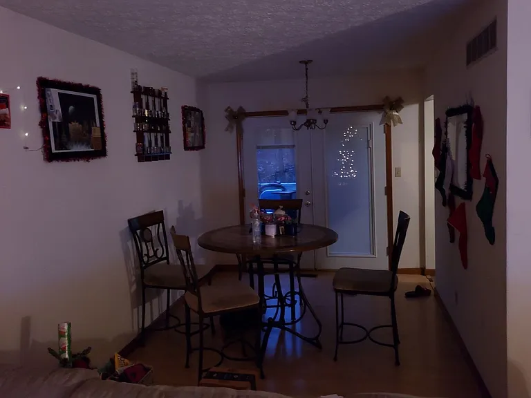 1611 S Troy Ct — Photo 6