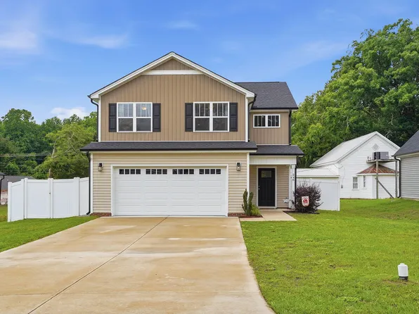 248 S Baker St, Four Oaks, NC 27524