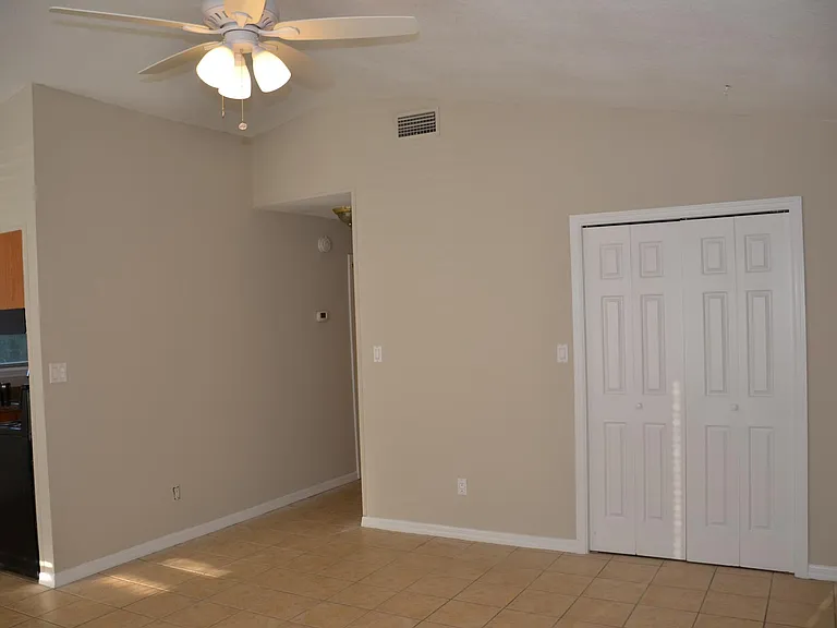 952 Beau Ct — Photo 6