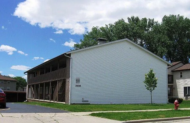 1505 Northbrook Dr