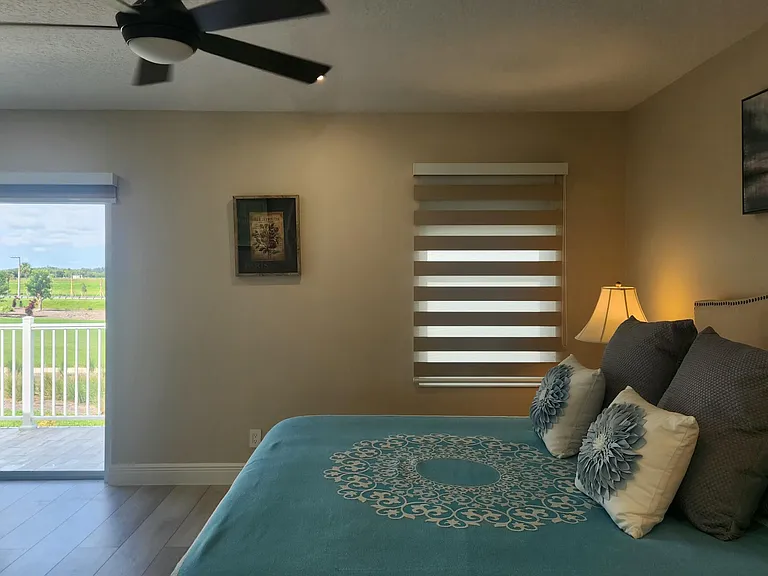 1851 Corsica Dr — Photo 31
