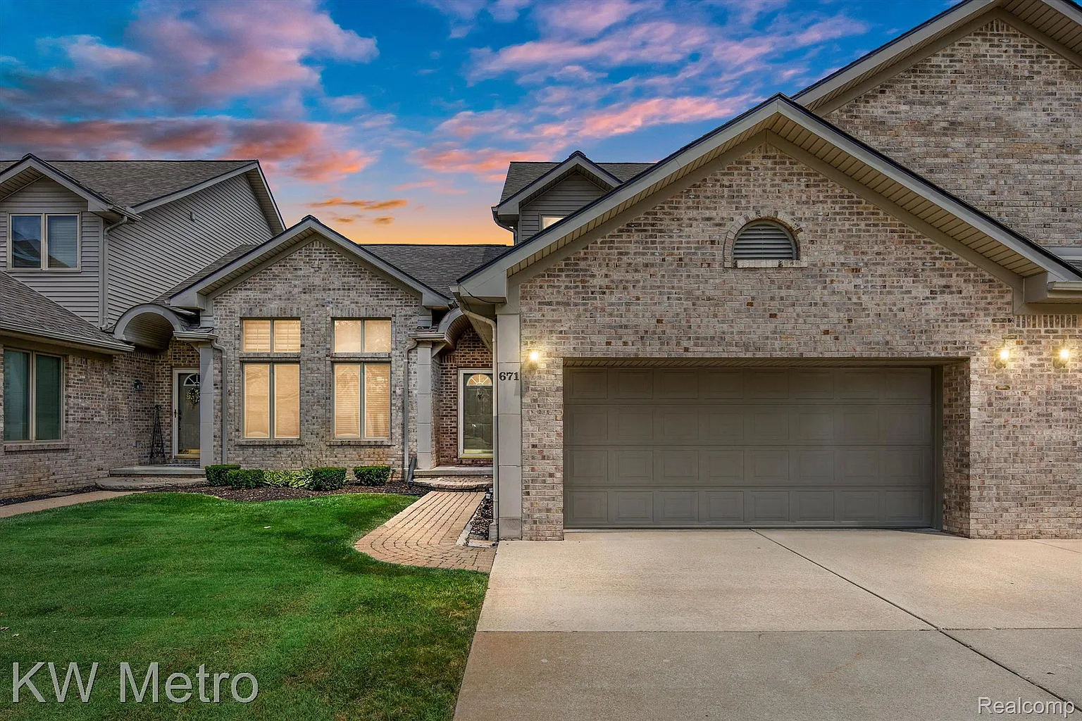 671 Olde Ivy Ln photo 1