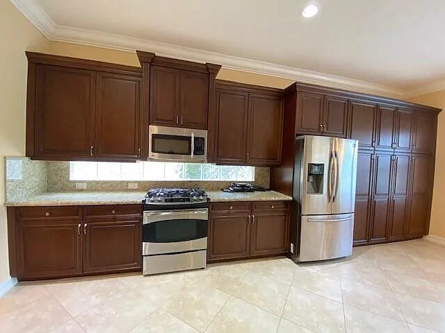9504 Equus Cir — Photo 8