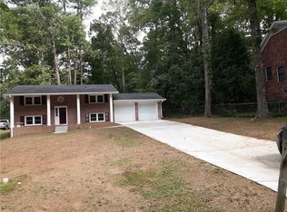 3225 Linden Garden Dr, Atlanta, GA 30349