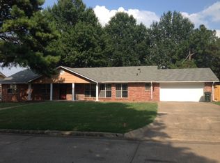 2824 Robin Ln, Muskogee, OK 74403