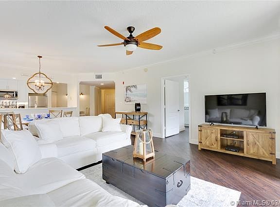 4th image of 100 Uno Lago Drive #205