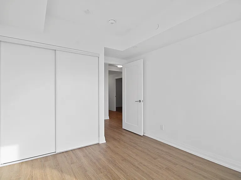 286 Main St — Photo 15