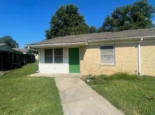 718 W Lon Moore St, Charleston, MO 63834