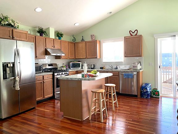 4th image of 5855 Clear Pointe Dr SE