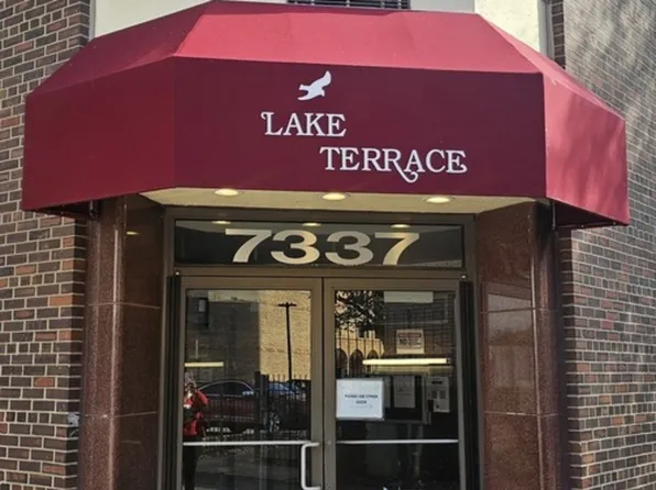 7337 S South Shore Dr APT 211, Chicago, IL 60649