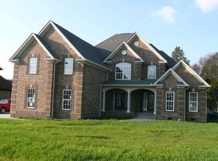 4341 Whirlaway Dr, Murfreesboro, TN 37127