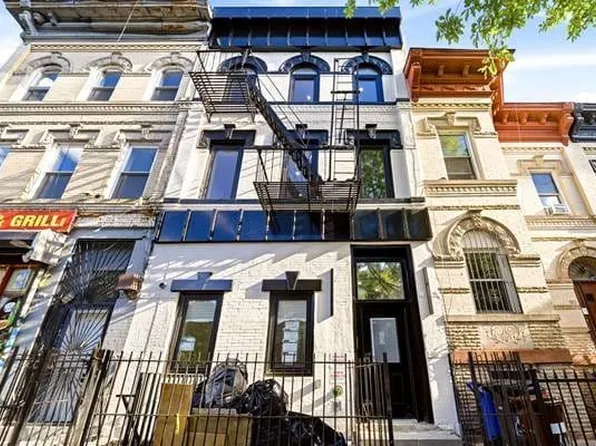 384 Chauncey St, Brooklyn, NY 11233