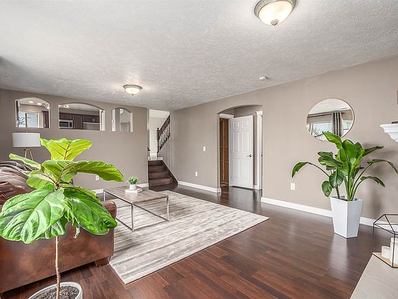 4th image of 1619 E Houghton Ct
