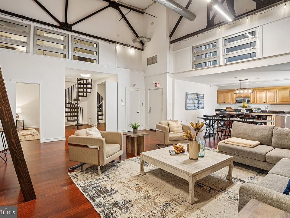 1st image of 810 N Hancock St APT 11