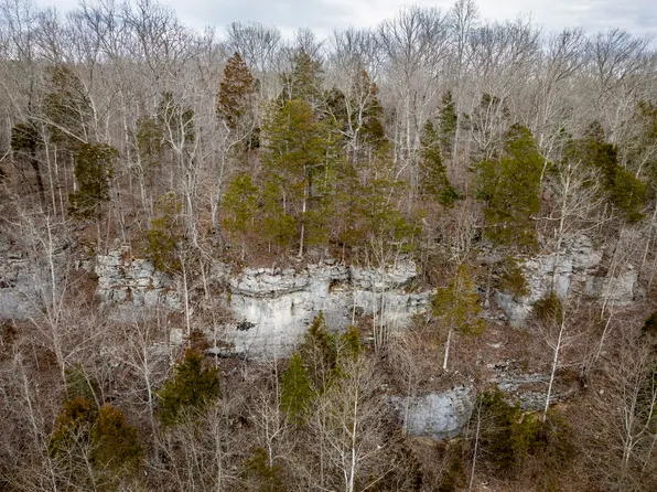 52 Highway Ln, Olive Hill, KY 41164