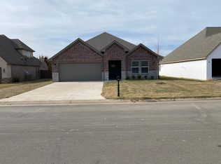 26414 Hann Dr, Claremore, OK 74019
