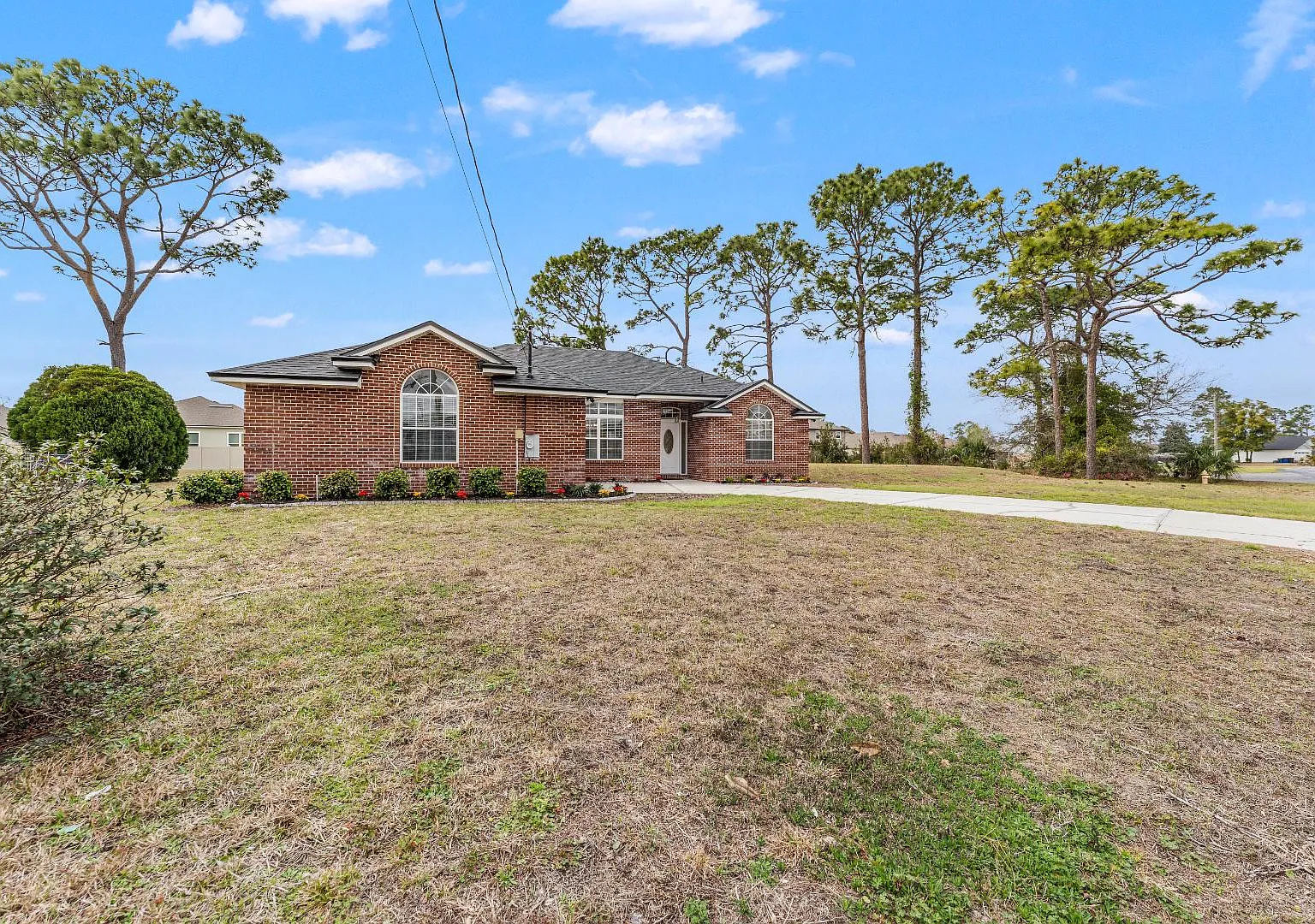 15738 Northside Drive E — Photo 2