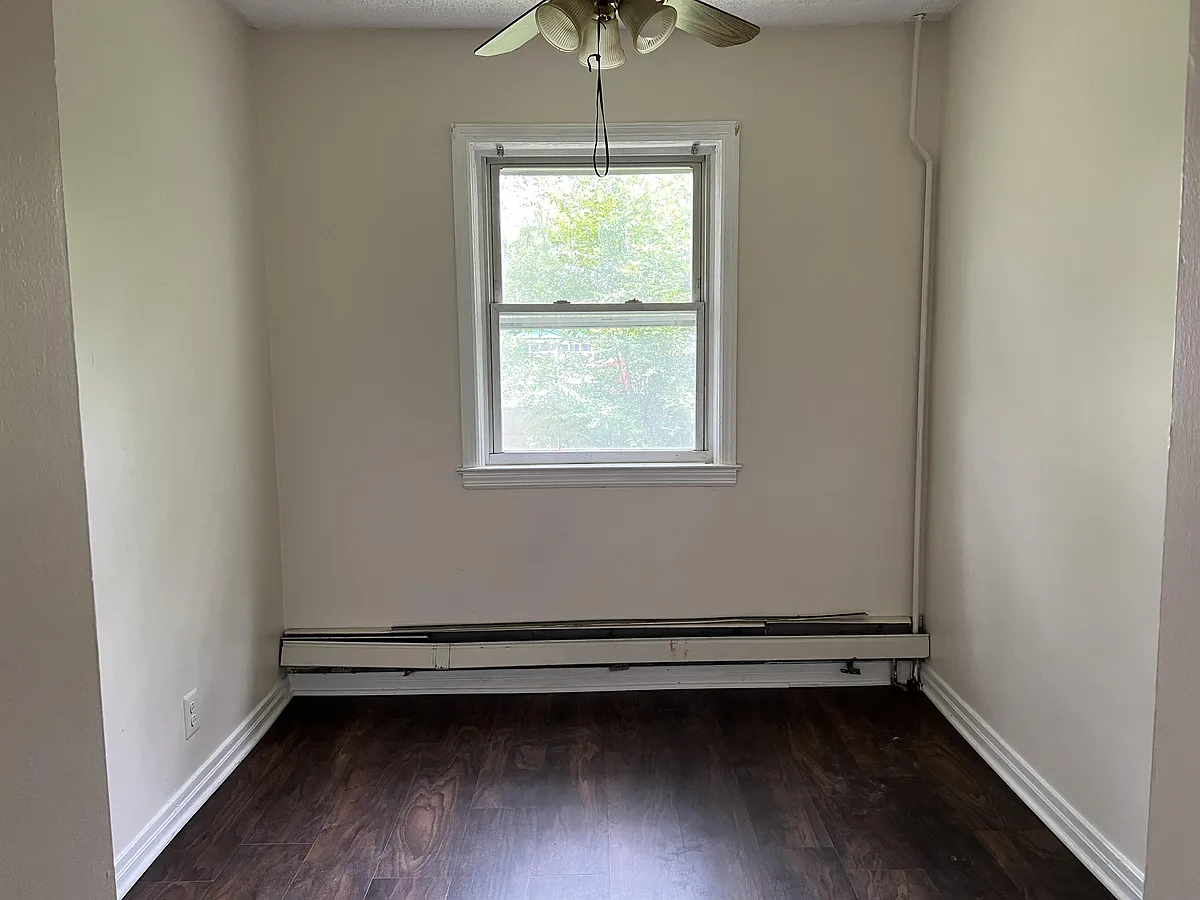 Building Photo - 362 Concord Ave #1B