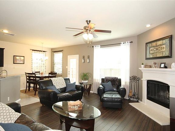 5th image of 1433 Red River Dr