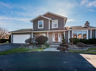 140 Brandy Brook Ln, Rochester, NY 14612