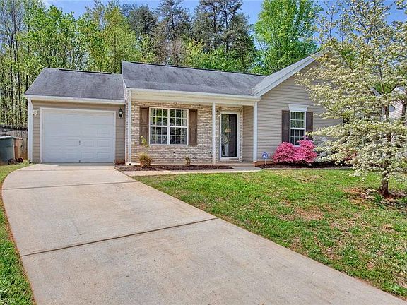 2nd image of 212 Kinnley Ct