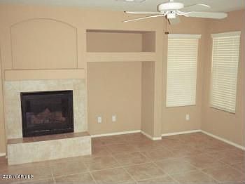 4th image of 44009 W Lindgren Dr
