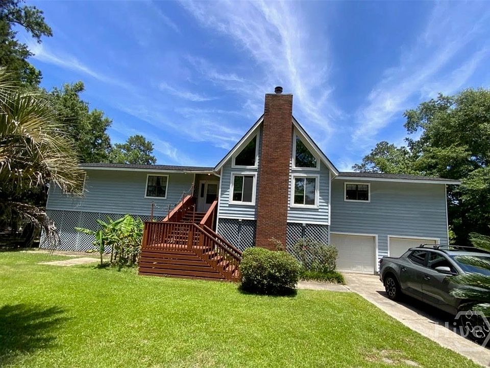 1st image of 258 Pinetree Road