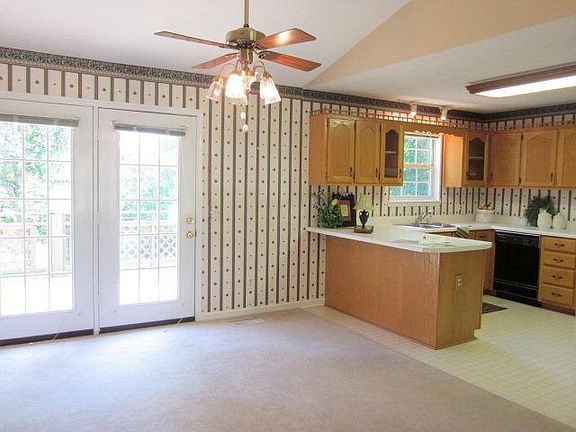 4th image of 4536 Greenfield Dr