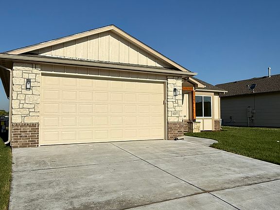 2nd image of 1217 E Park Glen Ct