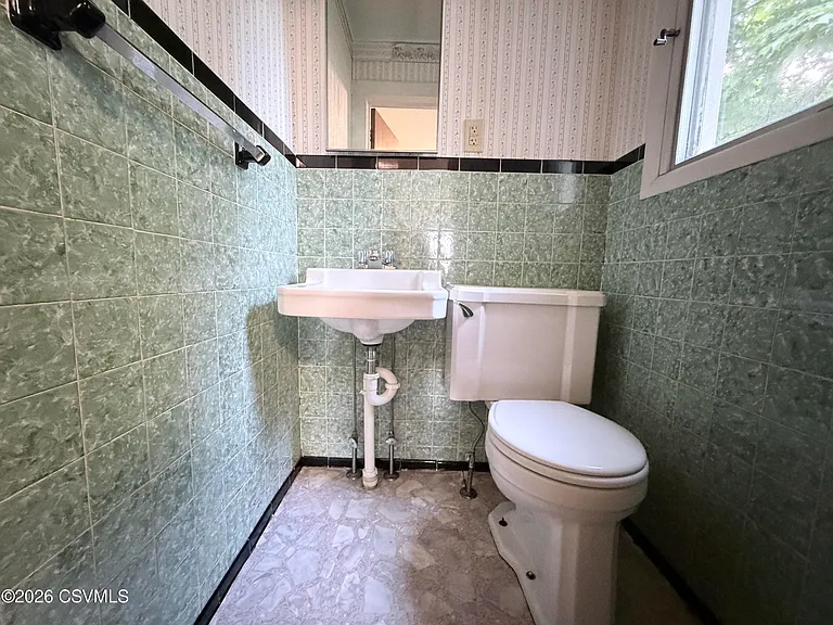 1938 Old Berwick Rd — Photo 6