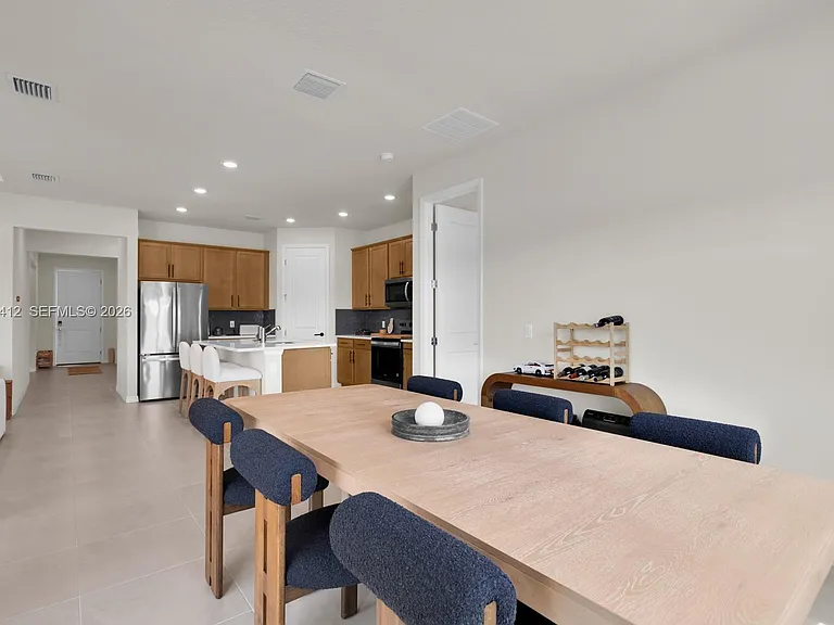 2081 Mossy Vine Ave — Photo 14