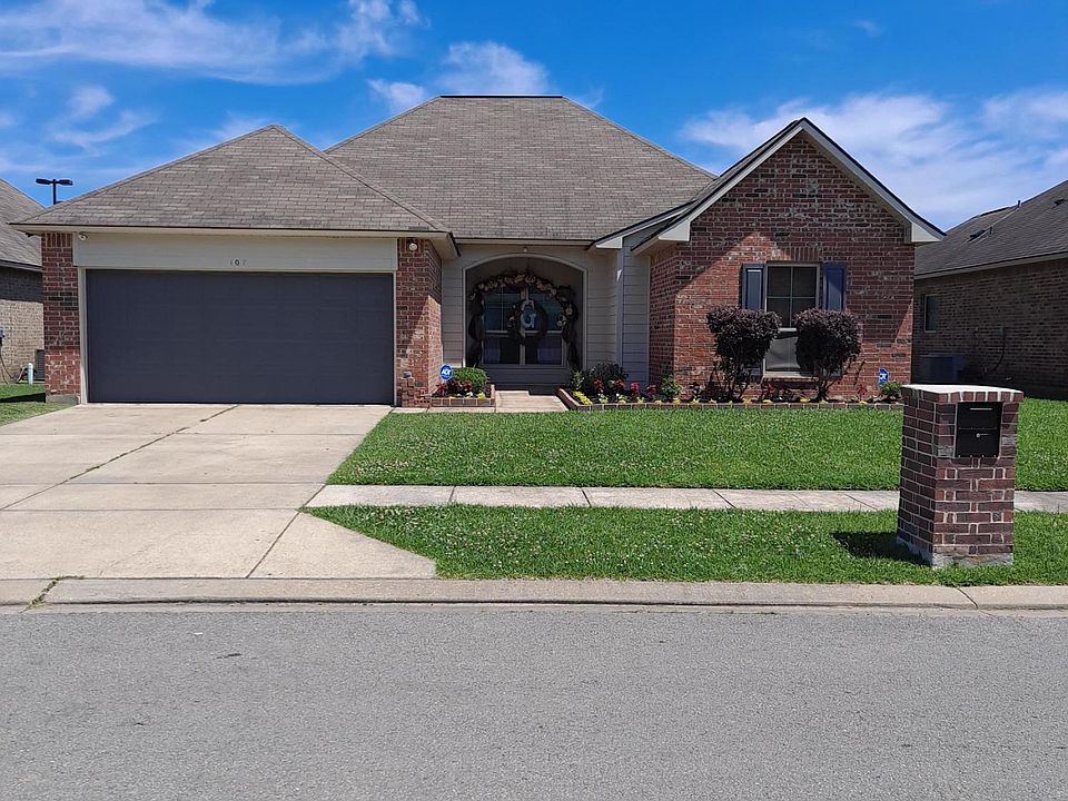 1st image of 107 Northpointe Cir
