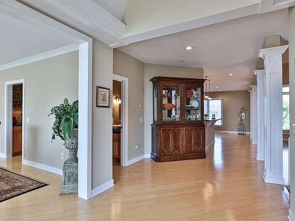 5th image of 4618 Guildford Dr