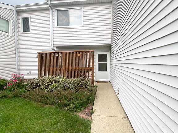 2nd image of 1916 N Alpine Dr