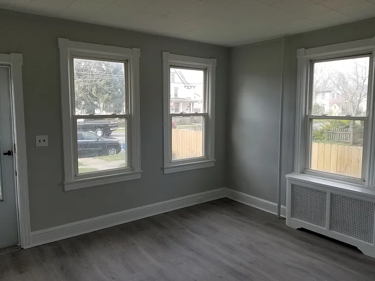 337 W Front St — Photo 7