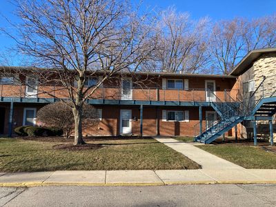 1830 W Knightsbridge Dr APT 2D, Mount Prospect, IL, 60056