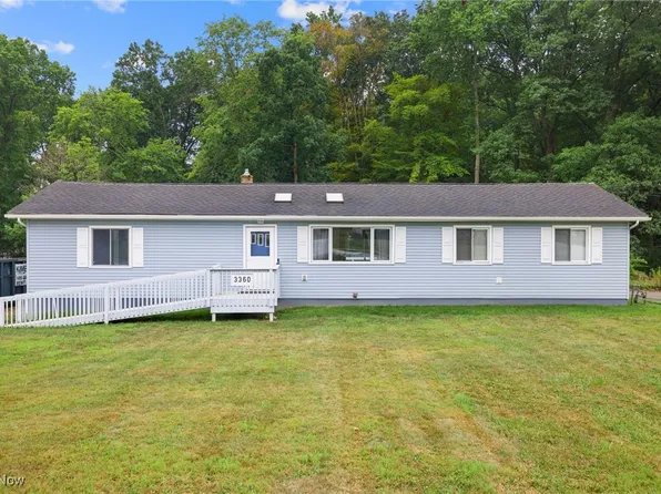 3360 Herbert St, Mogadore, OH 44260