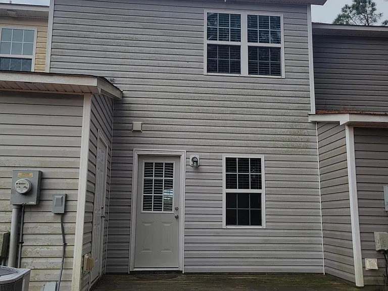 300 Burley Dr #9 — Photo 9