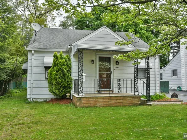 9 Brook St, Mahwah, NJ 07430